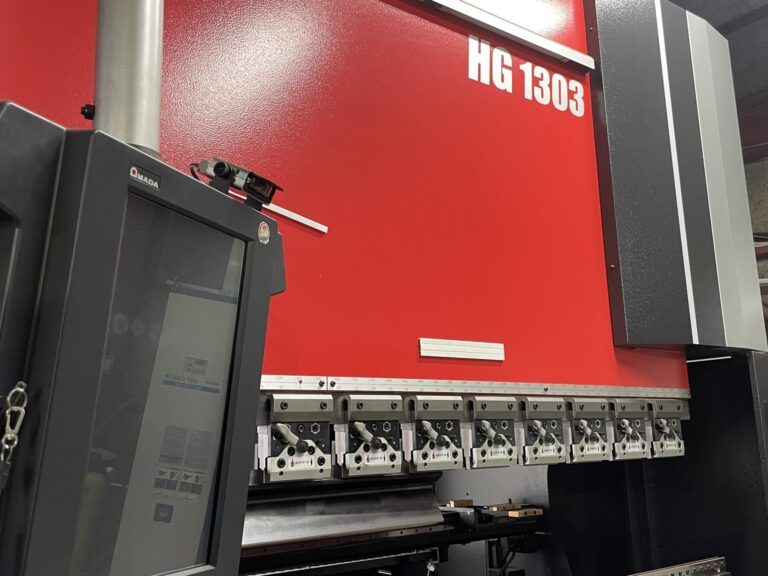 AMADA HG 1303 ベンダー